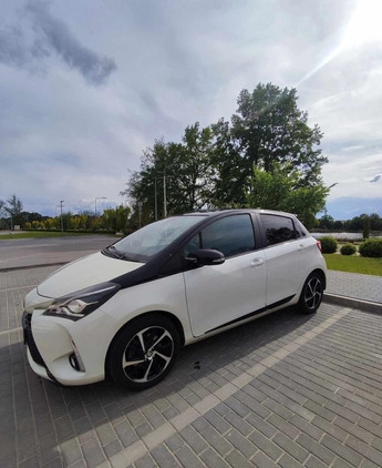 Toyota Yaris cena 67900 przebieg: 91115, rok produkcji 2019 z Ciężkowice małe 22